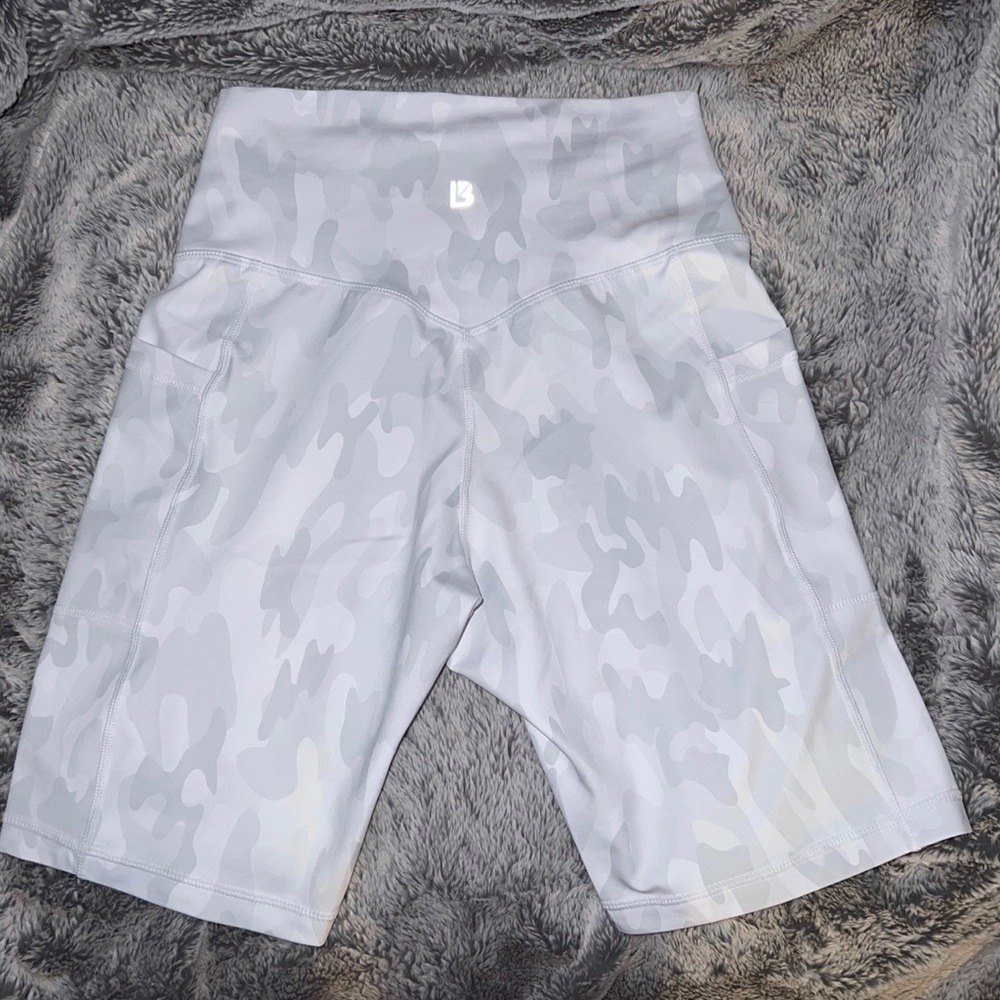 Size small, white camo biker shorts with side pockets